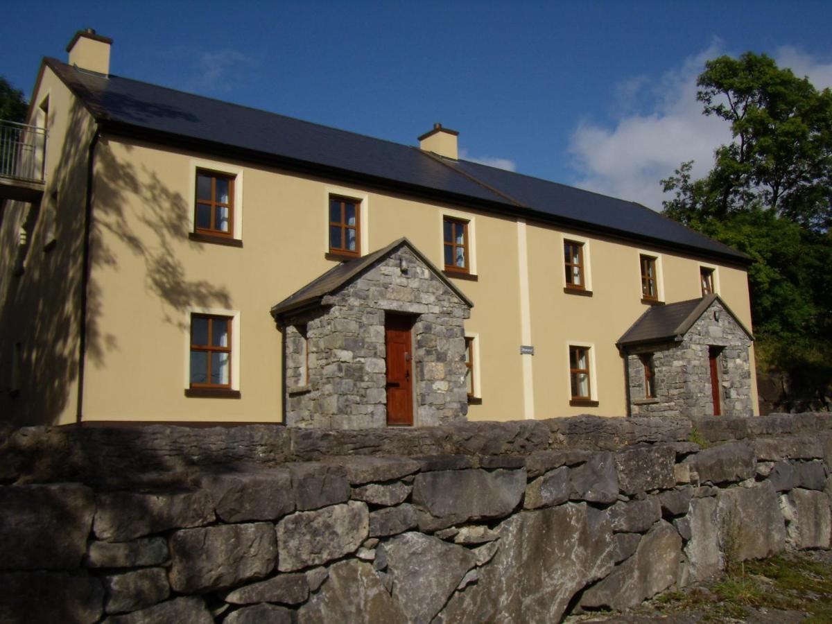 Clare'S Rock Self-Catering Accommodation Carron Kültér fotó