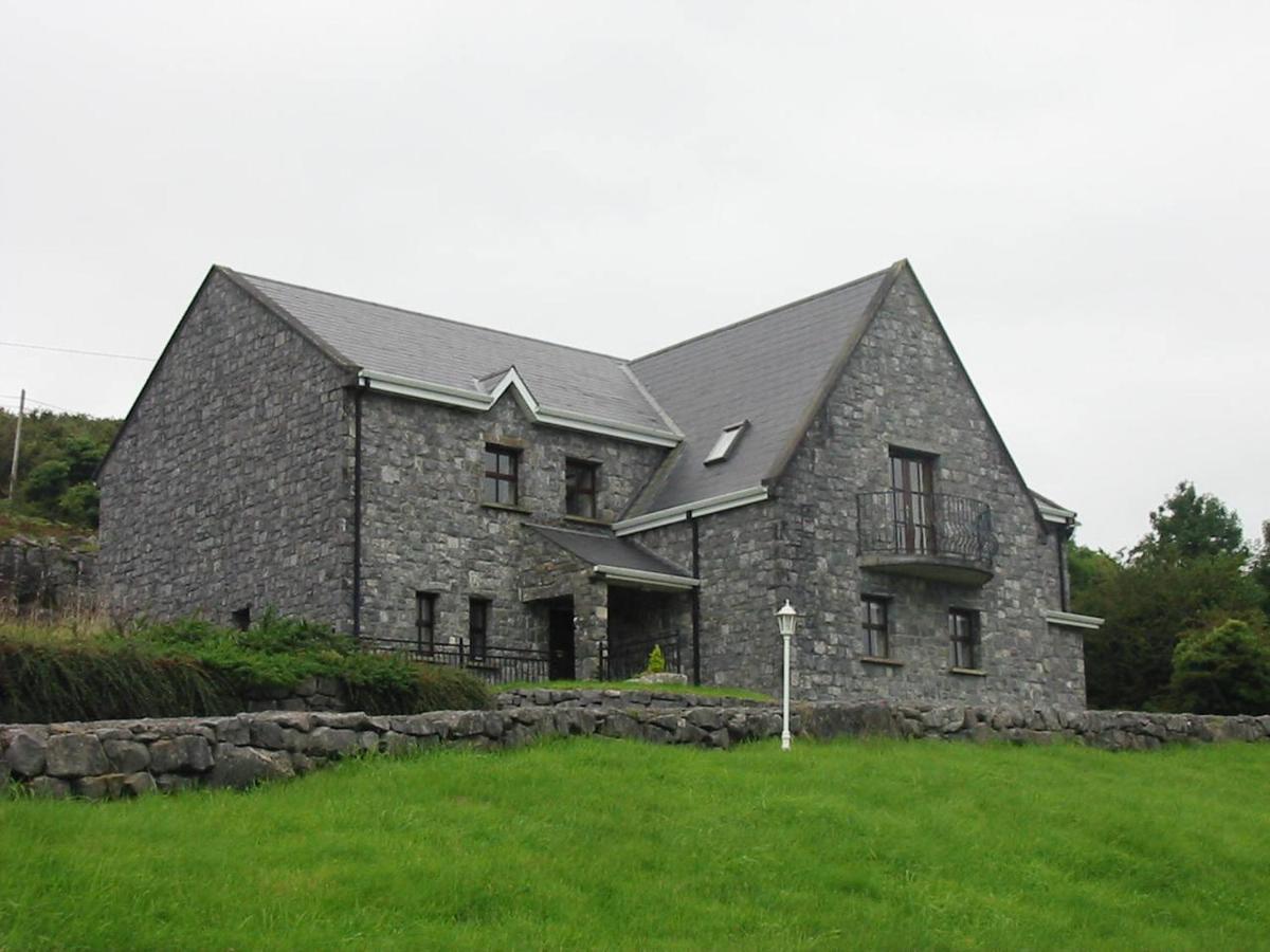 Clare'S Rock Self-Catering Accommodation Carron Kültér fotó